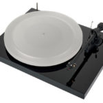 Pro-Ject-Debut-DC-III-Esprit-Piano-OM10 - manuálny gramofón pre začínajúcich audiofilov