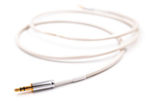 cable4-White-Mobile-mini - High-Endový prepojovací kábel s 3,5mm mini jack konektormi na oboch stranách