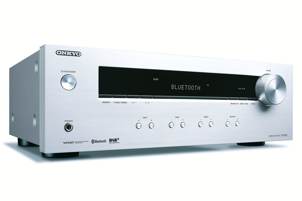 Onkyo-TX-8220 - stereo zosilňovač s Bluetooth pripojením a DAB+/FM tunerom