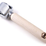 STP-roller-30mm - kovový valček na aplikáciu tlmiacich materiálov v automobiloch