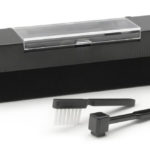 Dynavox-set-3v1 - sada príslušenstva na čistenie LP obsahujúca semišovú kefu, karbónovú a nylonovú kefku