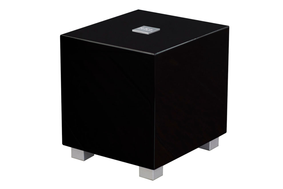 rel-tzero-mkiii-black rel-tzero-mkiii - kompaktný 6,5" aktívny subwoofer so spodným vyžarovaním