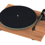 pro-ject-t1-evo-phono -evolúcia HiFi gramofónu zo série T-Line EVO s predzosilňovačom a elektronickým riadením otáčok