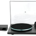 rega-planar-3-special-edition - špeciálna edícia manuálne gramofónu s predinštalovanou prenoskou, napájacím zdrojom a novou základňou