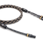 viablue-nf-s5-t8-5pin-2rca-cobra - špičkový prepojovací gramofónový kábel z  postriebrených vodičov z čistej OFC medi s RCA konektorom T8