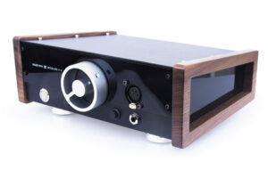 erzetich-bacillus-ii-plus - plne symetrický High Endový slúchadlový zosilňovač