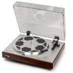 thorens-tf-404-dd - High End manuálny gramofón s automatickým zdvihom ramena, koncovým vypínaním a priamym pohonom /Direct Drive/