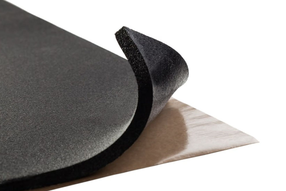 ctk-elastic-10mm-plat ctk-elastic-10mm-plat - samolepiaci zvukovo a tepelne izolačný plát s hrúbkou 10mm