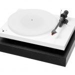 AQ Console Gramo G2 black antirezonančný nástenný držiak pre gramofóny a HiFi komponenty